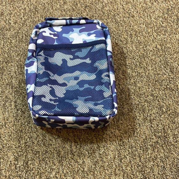 Tal Hard Blue and White LunchBag Camuflauge Insulated with Stylish Design - Picture 4 of 8